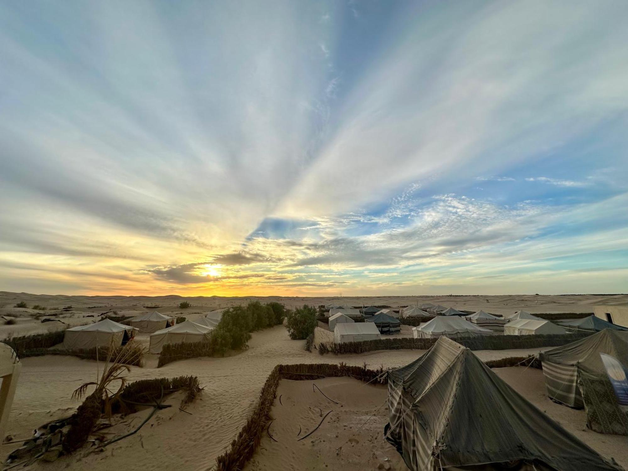 Luxury Camp Dunes Insolites Sabria 外观 照片